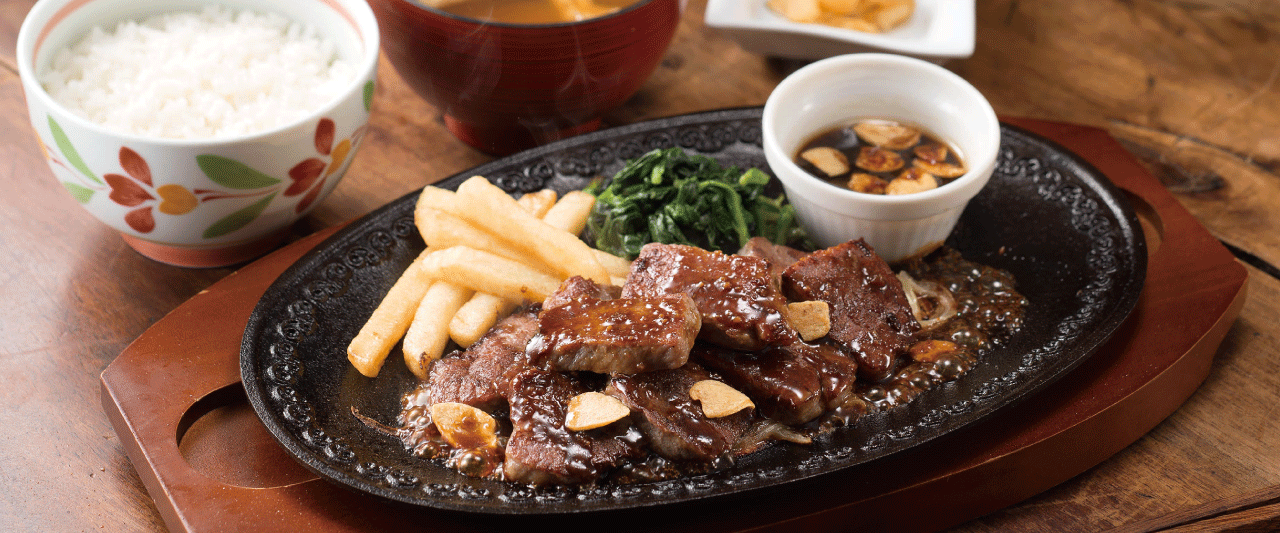 デニーズで「大盛り 牛ロースカットステーキ 和食セット」。 デニーズで「大盛り 牛ロースカットステーキ 和食セット」。