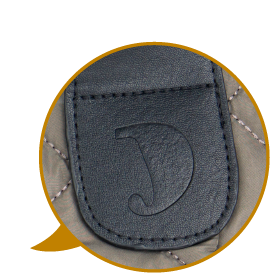 「D」の型押し入り！