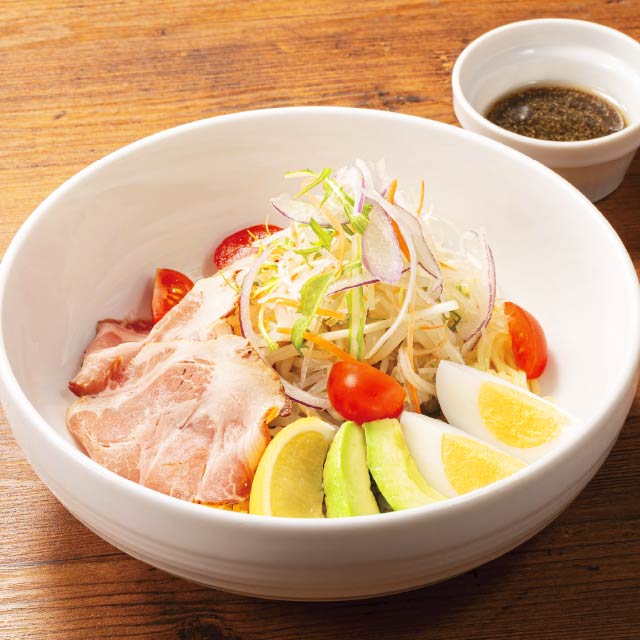 ベジ和えそば～１日に必要な野菜量の1/3が摂れる