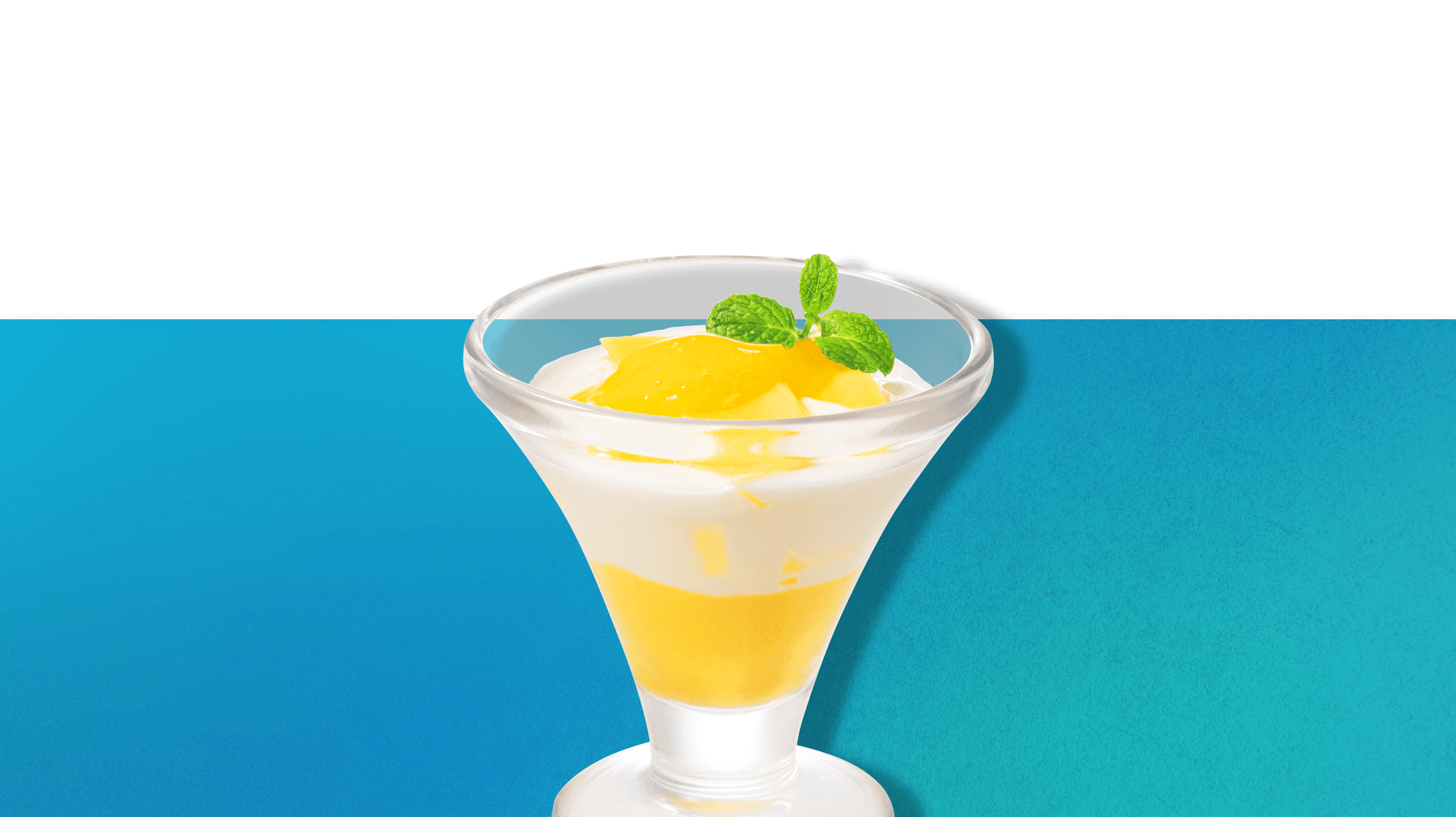 マンゴーとナタデココのヨーグルト仕立て