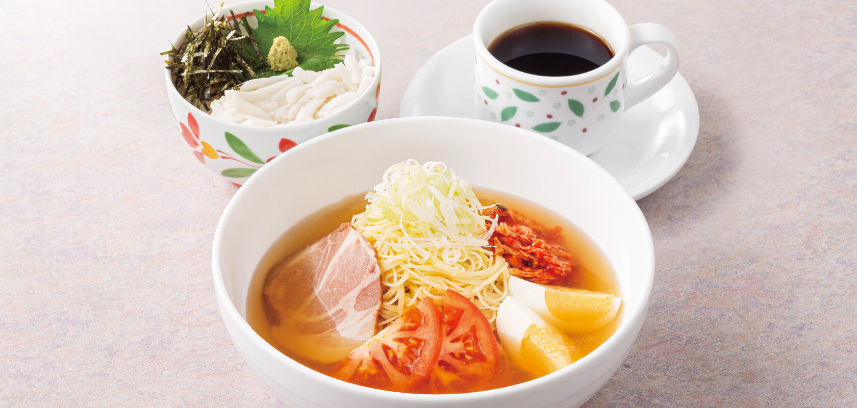 チャーシューの冷麺風カペリーニとミニとろろごはん