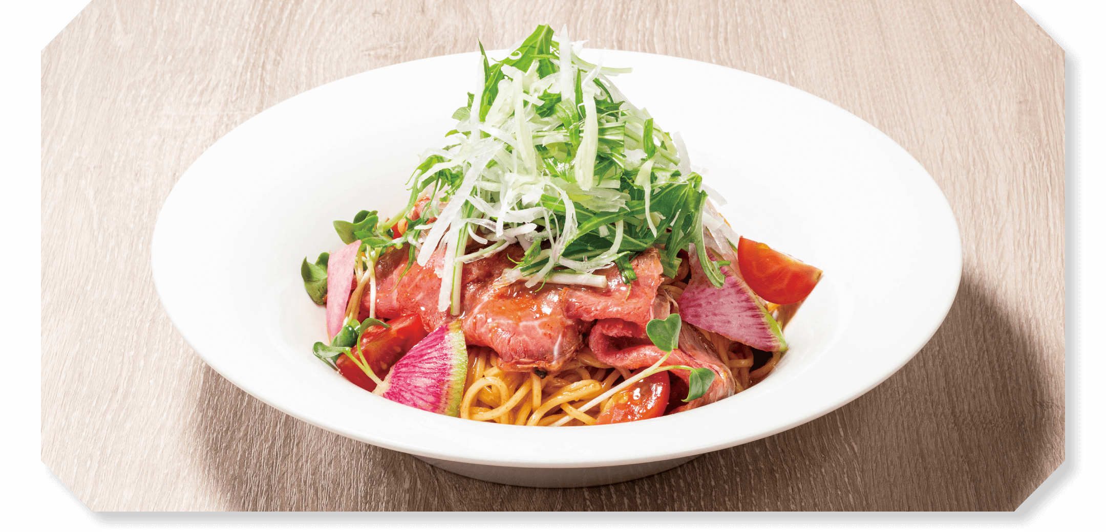 ローストビーフと香味野菜のビビン麺